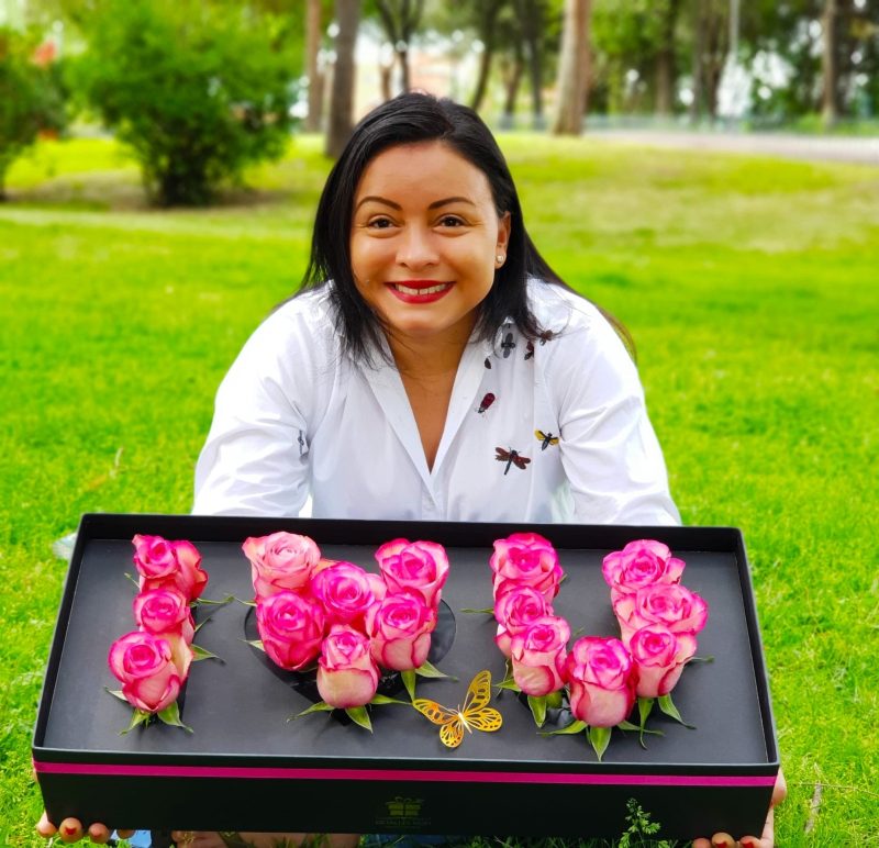 SOLO ROSAS