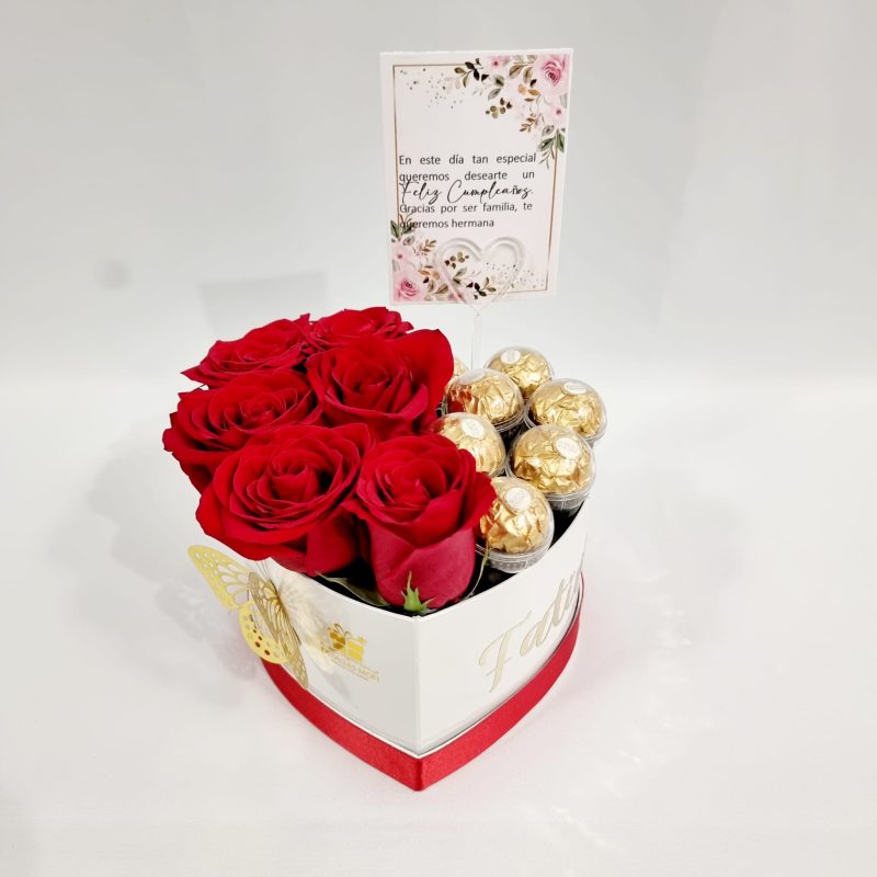 WhatsApp Image 2023-10-13 at 11.19.49 box corazón blanco
